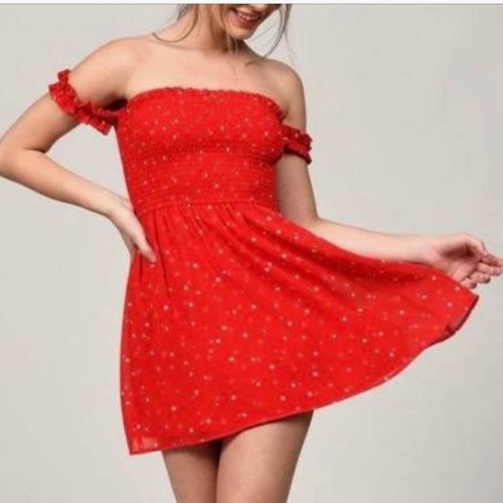 Tobi Red Star Dress Off the Shoulder size L
